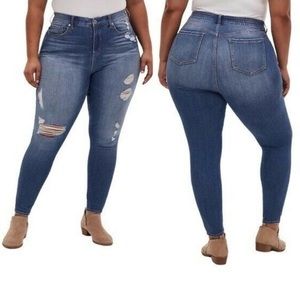 torrid Sky High Skinny destructed ripped high waist skinny jeans size 16R EUC